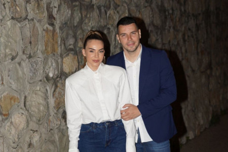 Ivana Pavković i Petar Mitić otvorili vrata svog doma: Ovo je raj na zemlji za njihove sinove (FOTO)