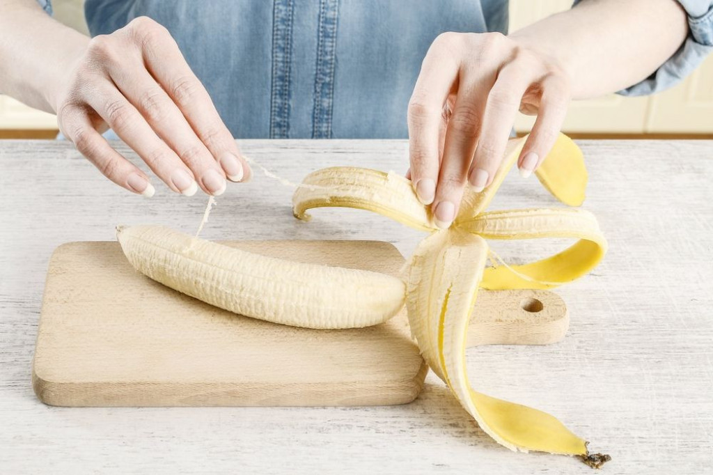 Ne bacajte koru od banane: Prelijte je vodom i sačekajte par sati, rezultat će vas oduševiti